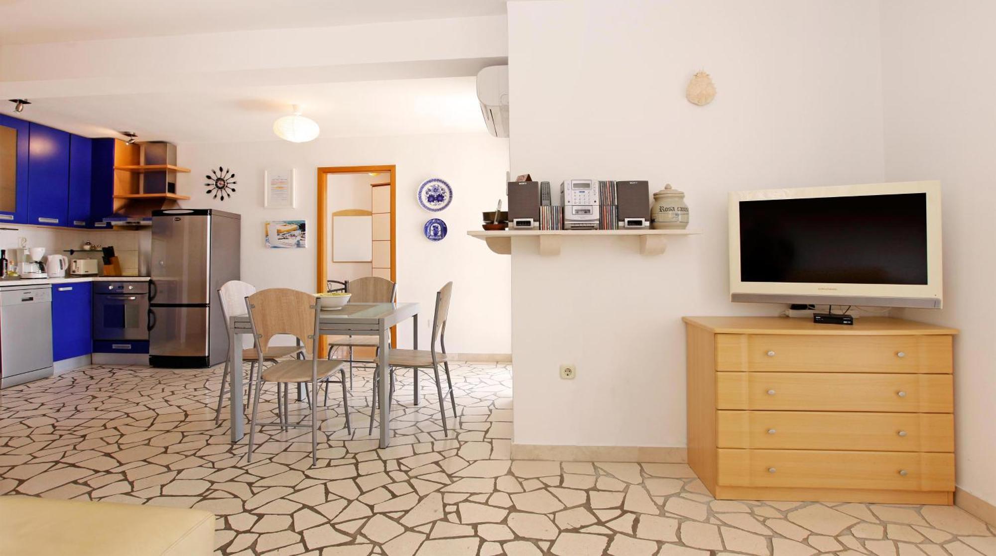 Apartments Mel Бол Екстериор снимка